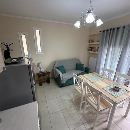 R Apartment Nafpaktos Luaran gambar
